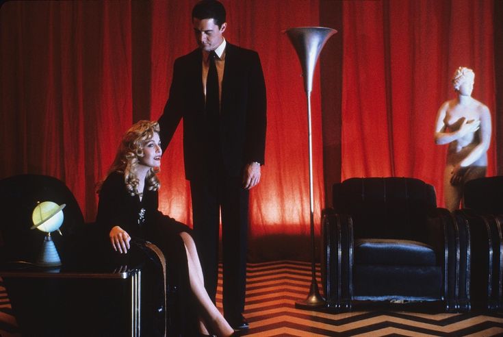 twin-peaks-and-the-shadows-of-evil image